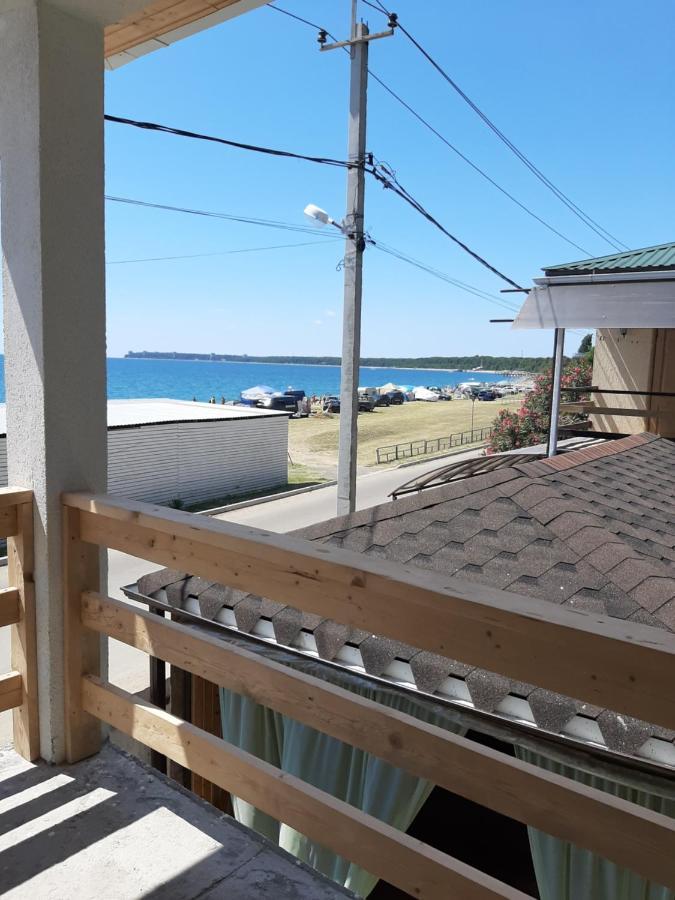 Sea Breeze Guest House Lidzava Экстерьер фото